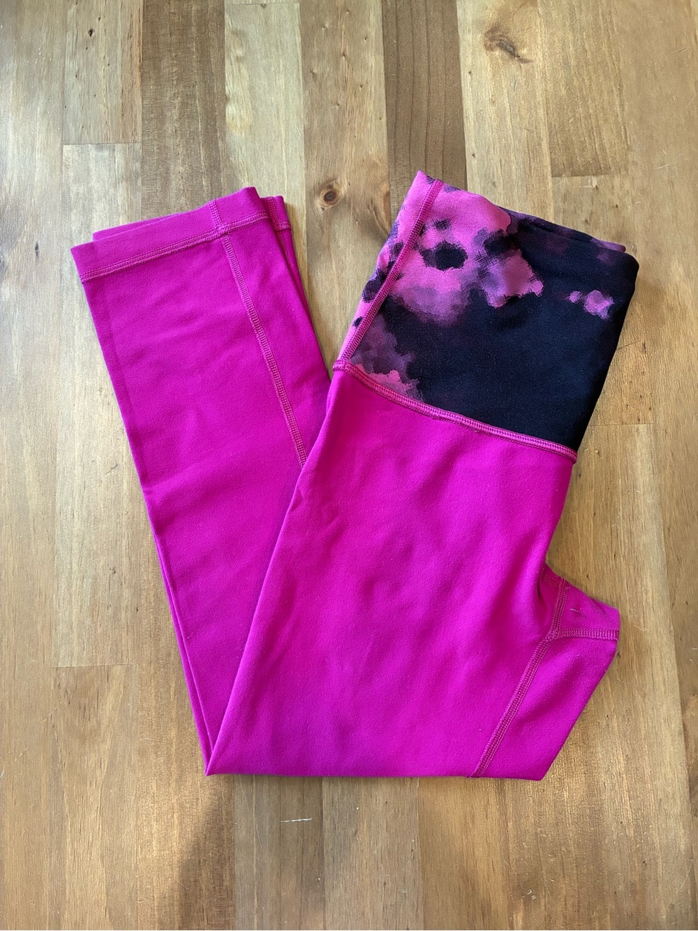 lululemon athletica Magenta Capris with Black & Pink Tie-Dye Waistband